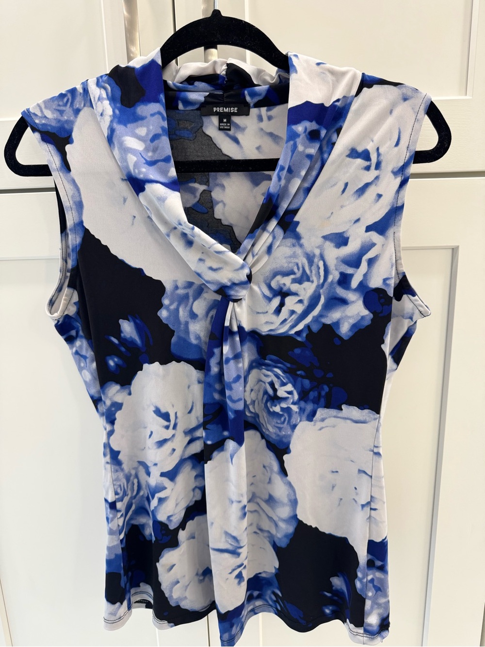 Premise Blue and White Floral Sleeveless Camisole